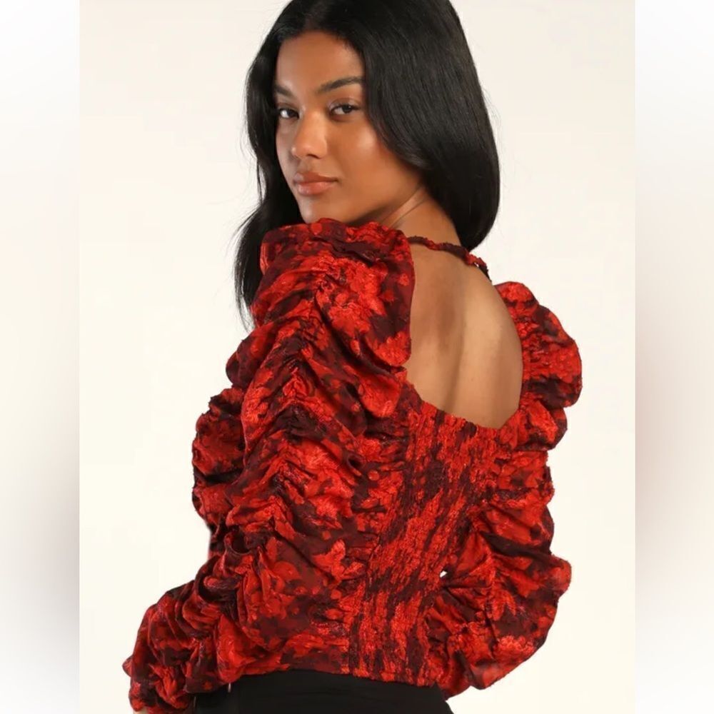 Lulus Meant for Romance Red Floral Print Ruched Long Sleeve Crop Top SMALL S - Picture 5 of 6